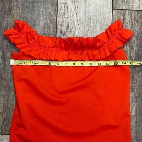 Guess Orange Ruffled Off Shoulder Croptop Size Small - Picture 7 of 12